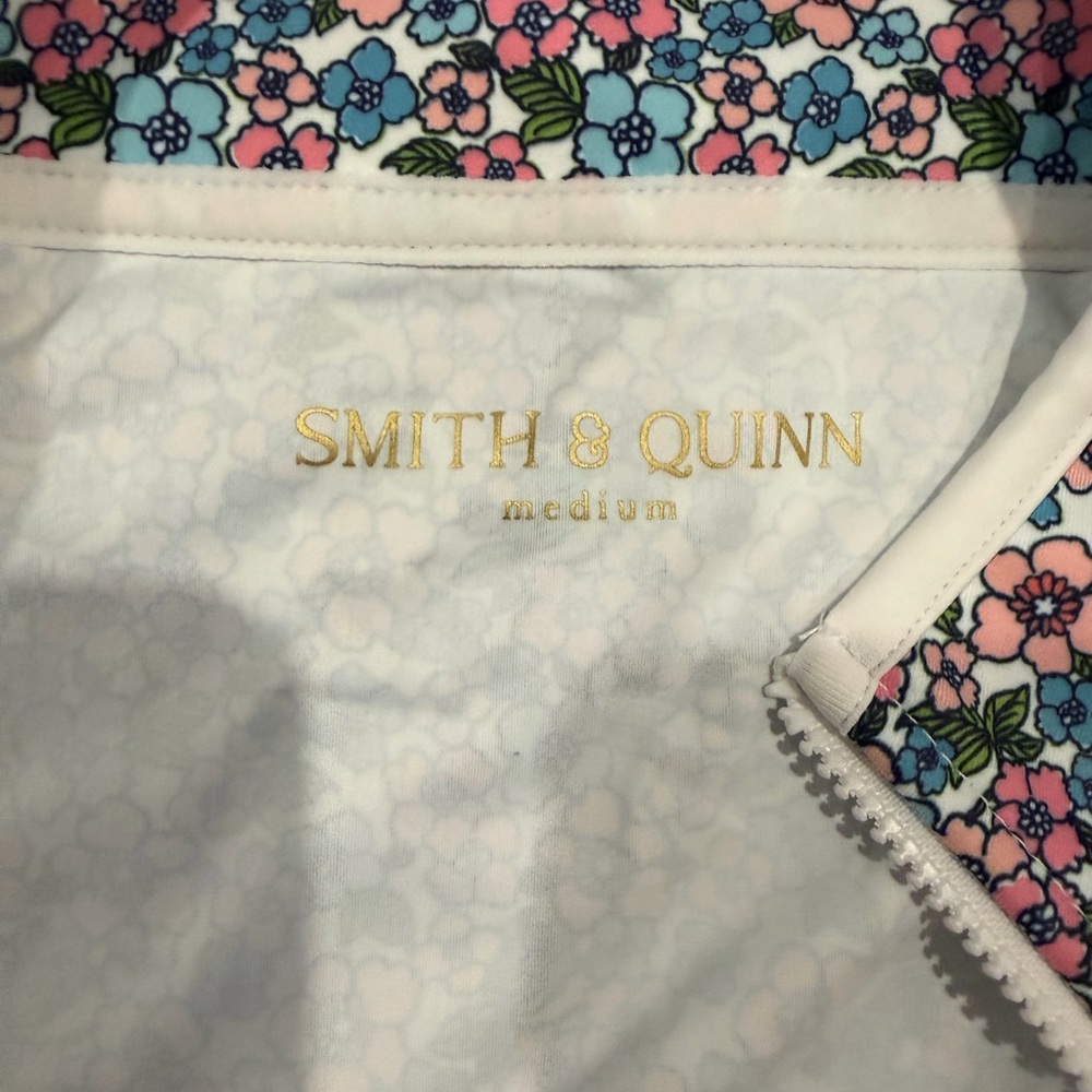 Smith & Quinn Floral Zip-Up Activewear Layer - Picture 4 of 7